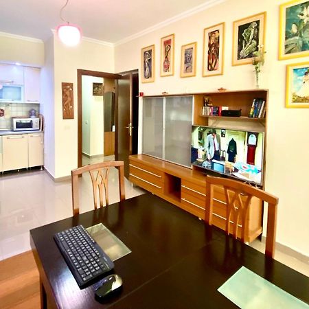 Blloku Apartment Tirana Buitenkant foto