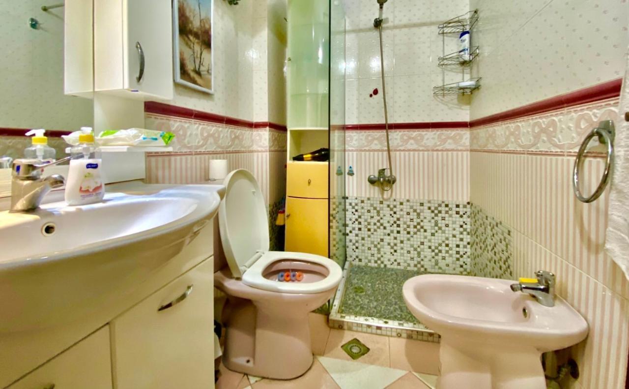 Blloku Apartment Tirana Buitenkant foto