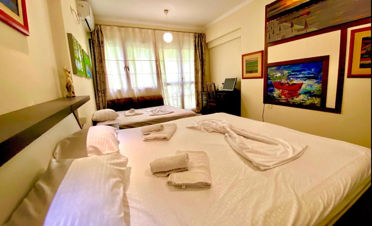 Blloku Apartment Tirana Buitenkant foto